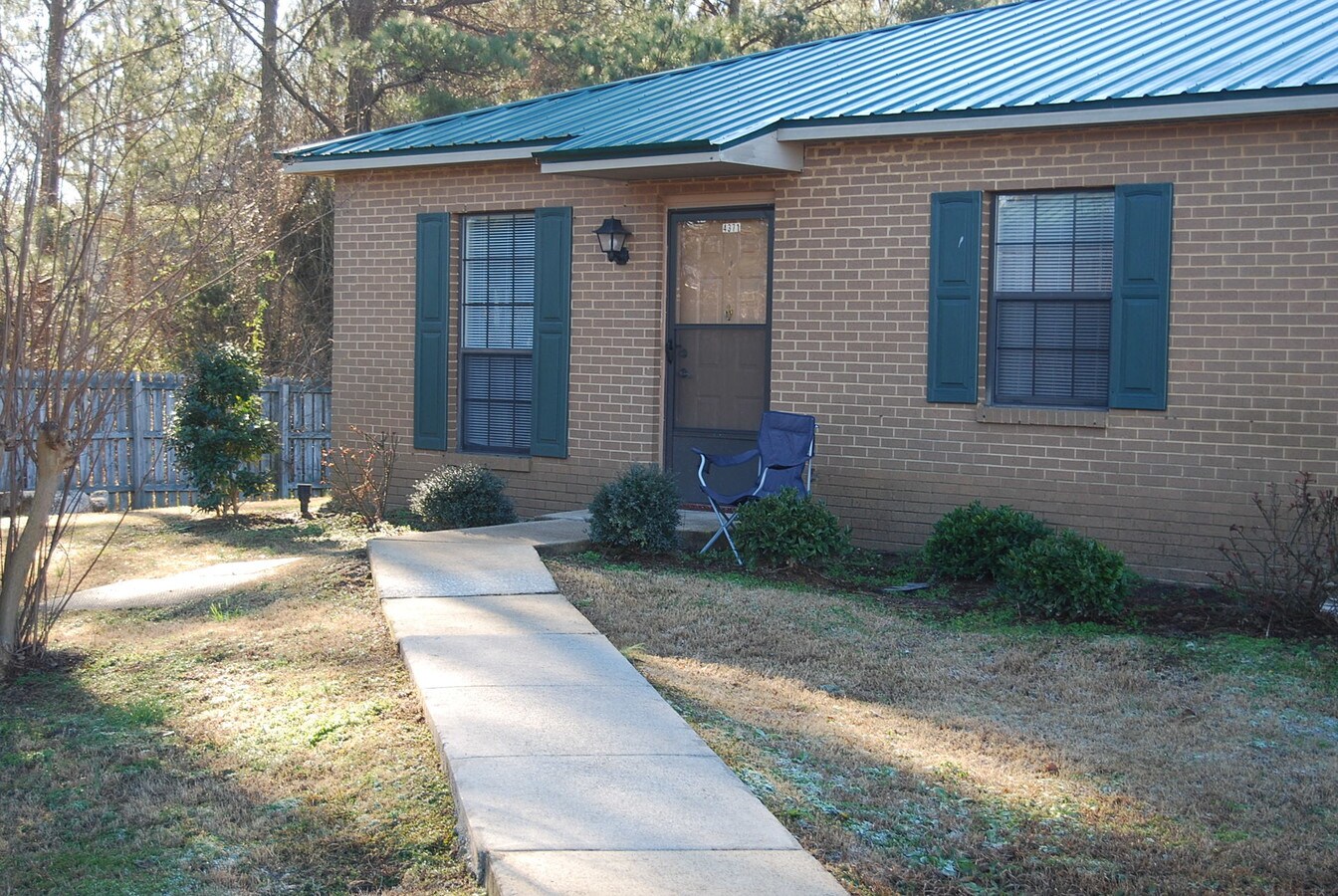 Lakewood Village Apartments Cedar Bluff, Alabama 0 unit available