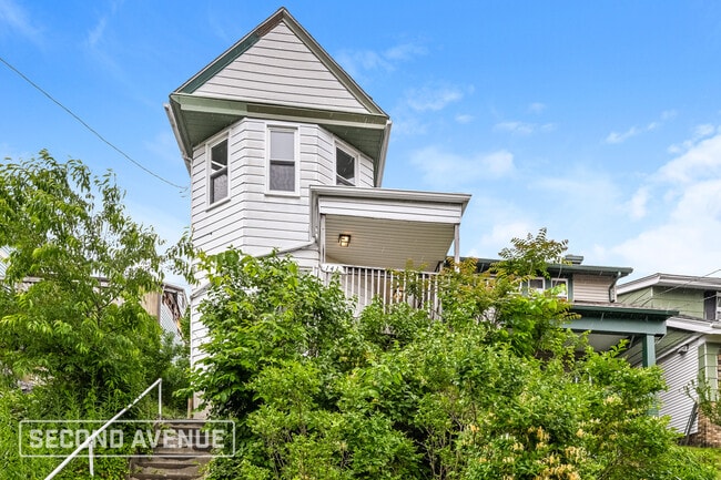 Photo - 141 Labelle St Rental