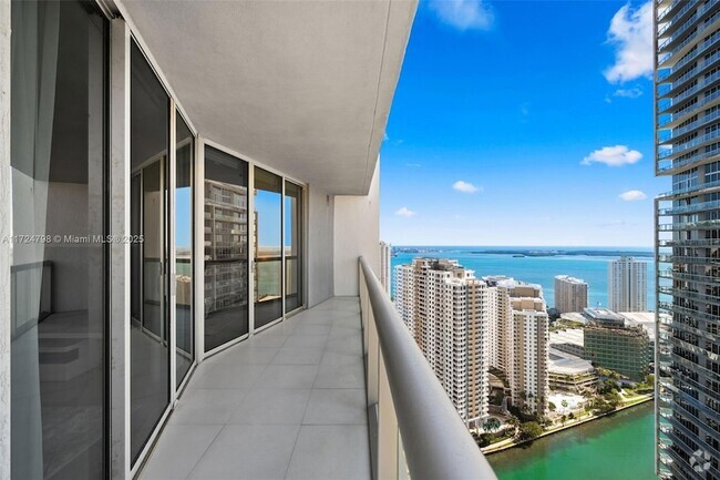 Building Photo - 475 Brickell Ave Rental