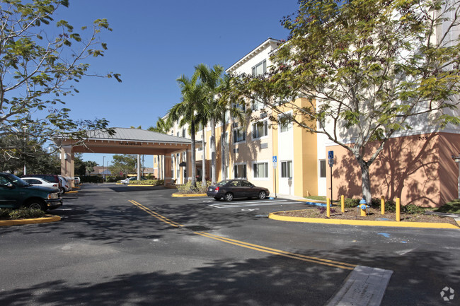 Photo - Douglas Gardens NorthMiami Jewish Health Apartments