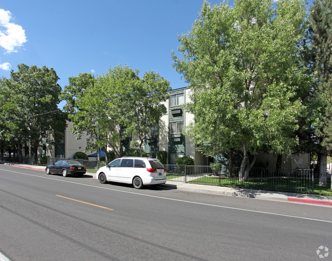 Lakeside Manor Apartments Reno, Nevada 0 unit available After55