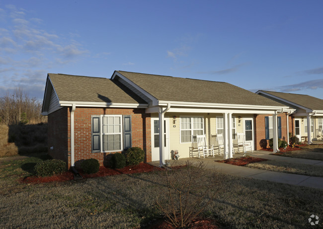 Primary Photo - Jonathan's Joy Apartments