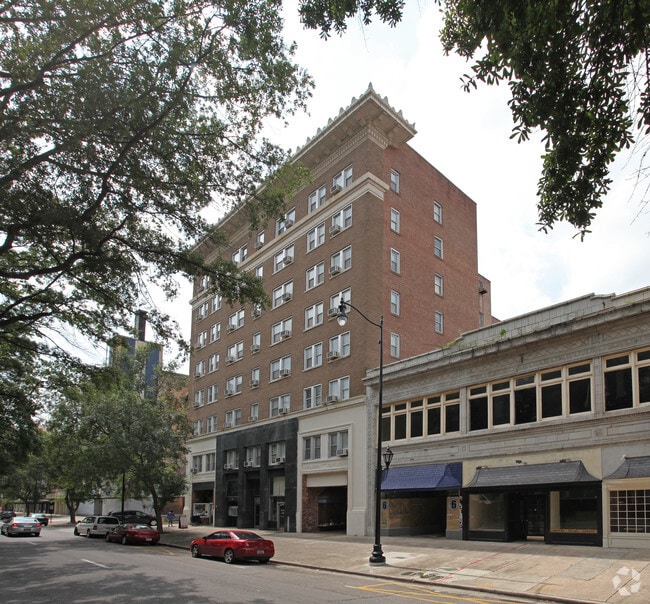 Primary Photo - Richmond Summit Rental