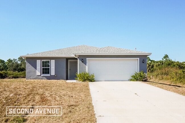 Building Photo - 2747 Ponce De Leon Blvd