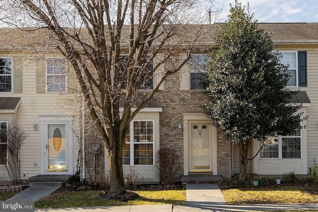 Photo - 304 Chatham Square Townhome