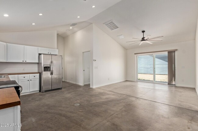 Photo - 1546 W Taylor St Rental