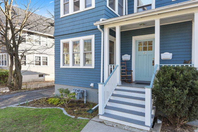 Building Photo - 42 Brookfield Rd Rental