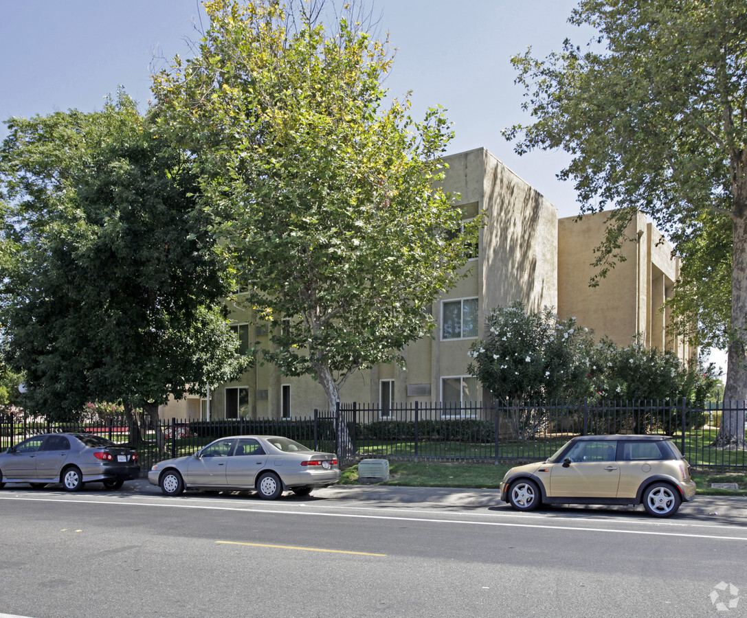 Photo - Sky Parkway Terrace For Senior Apartments