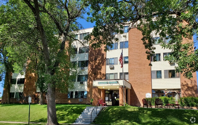 Building Photo - Deering Manor - Section 8: 62+ ,Handicapped, Rental