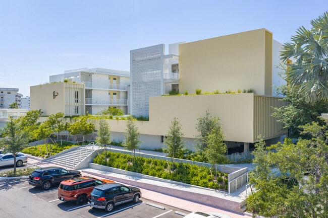 Building Photo - Vista Breeze