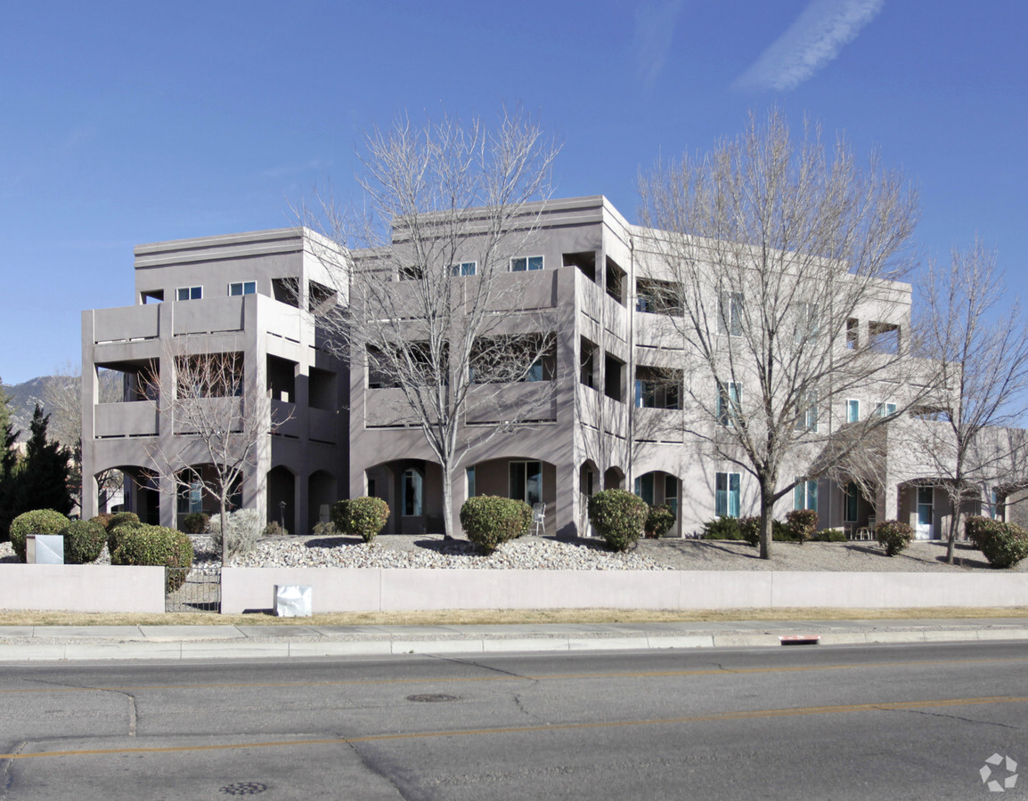 Photo - Bear Canyon Estates Apartments