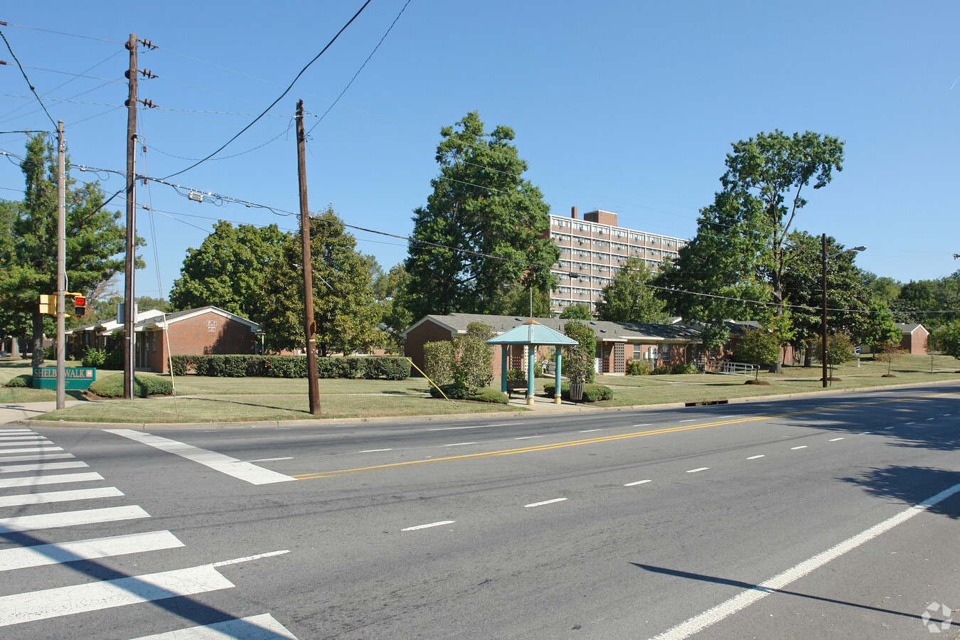 Edgefield Manor - Edgefield Manor Apartments