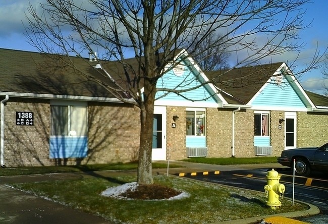 Building Photo - Freedom Village Youngstown Rental