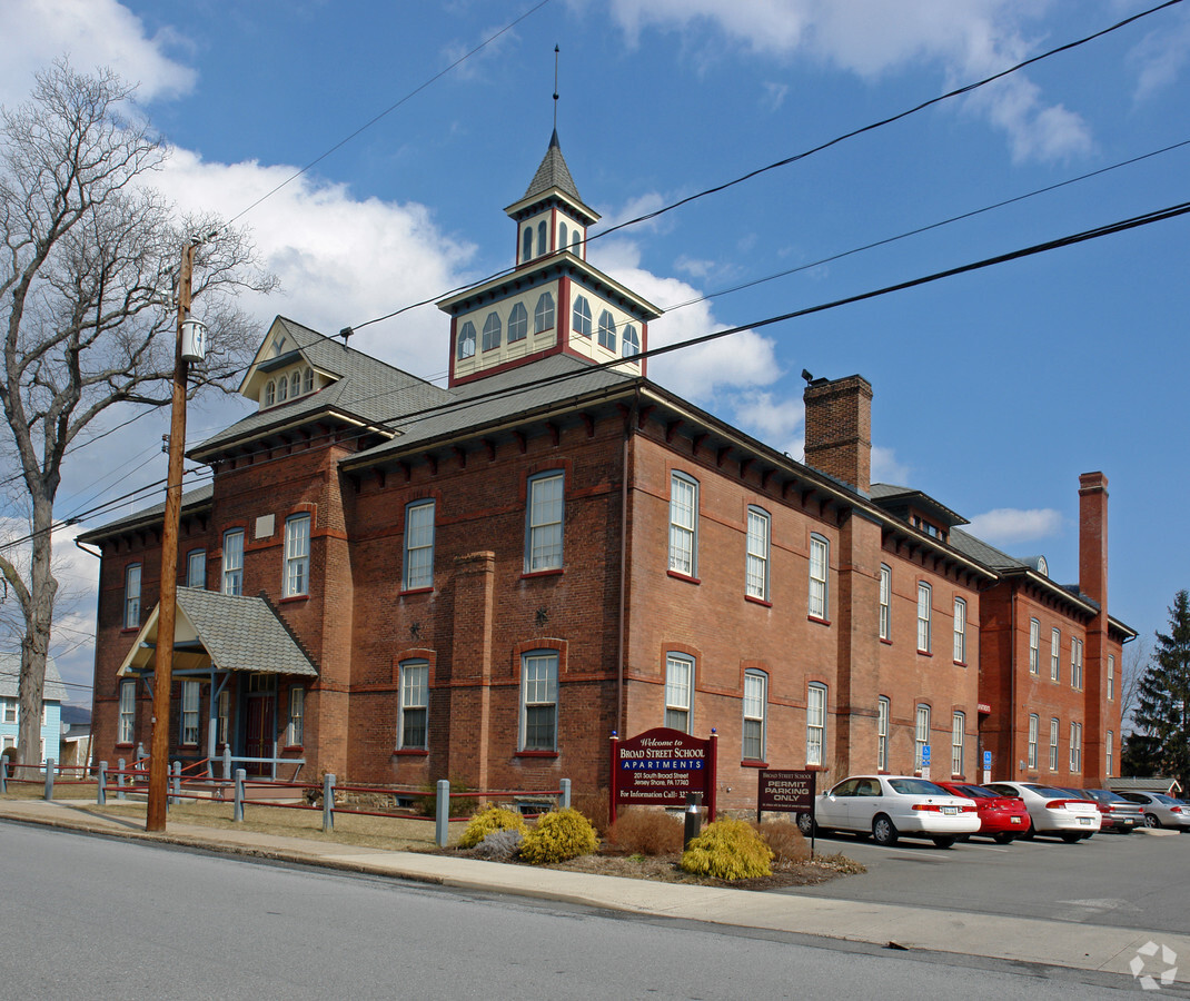 Broad Street School Apartments - Broad Street School Apartments