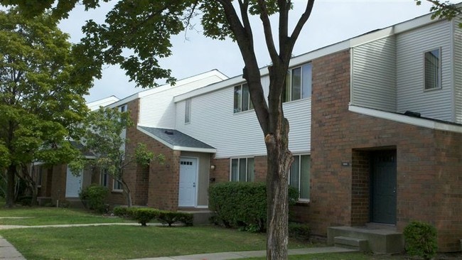 Building Photo - Freedom Place Apartments