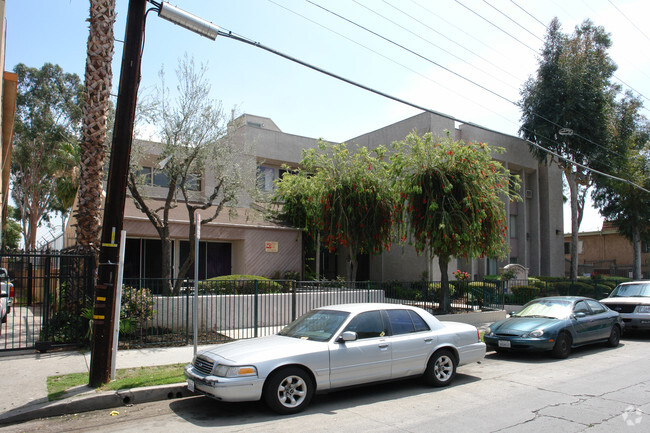 Primary Photo - Columbus Terrace Rental