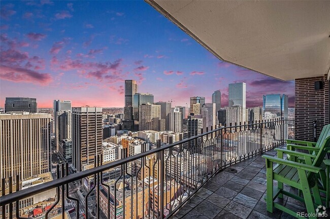 Building Photo - 1020 15th St Rental