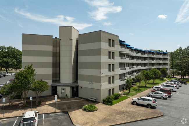 The Atrium and Cottages at Lutheran Village - The Atrium and Cottages at Lutheran Village Apartments