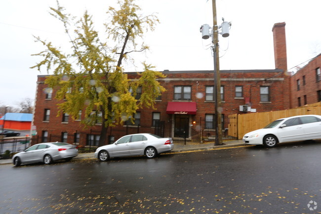 Building Photo - Talbert Street Apartments