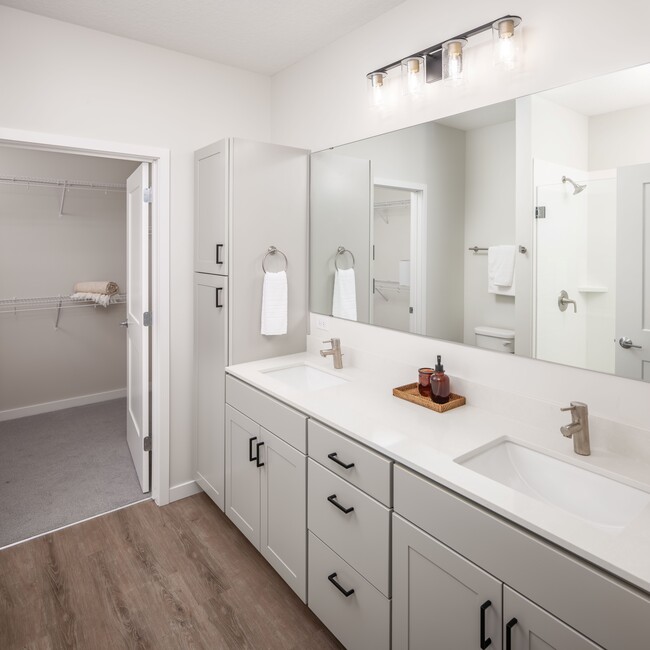 OMRY at Canterbury 55 Plus Active Adult Apartments Shakopee