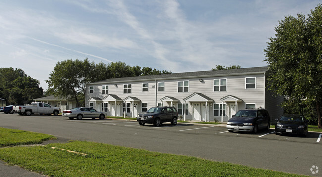 Building Photo - Burnt Ordinary Village Rental