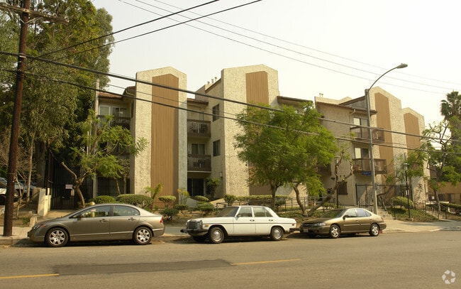Building Photo - Las Palmas Gardens
