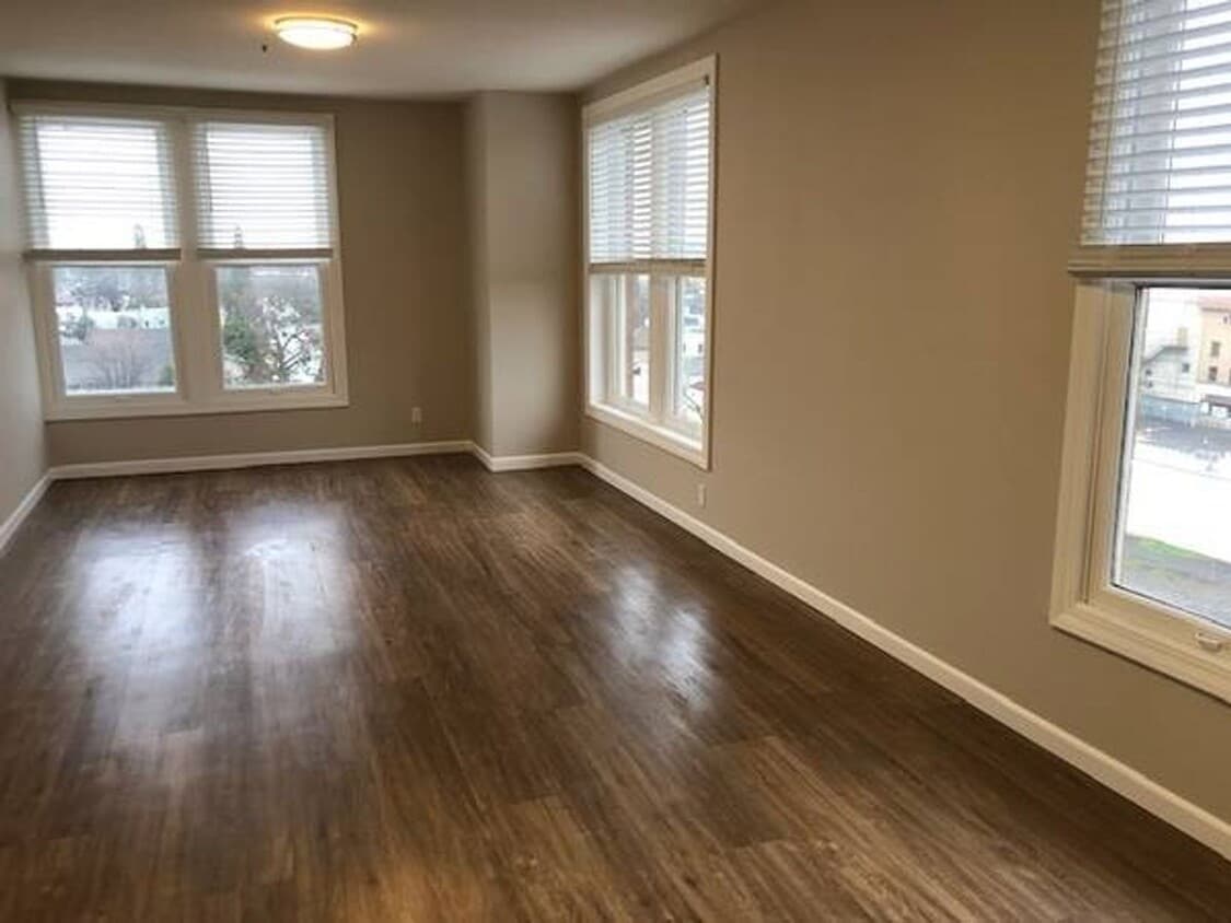 Floor Plan - 1x1 J-10