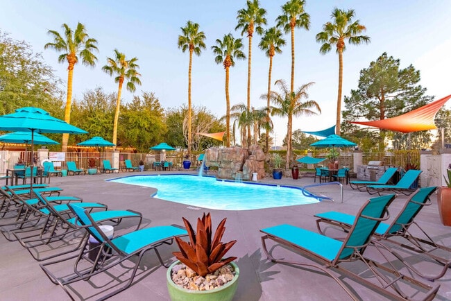 Building Photo - VUE 5325