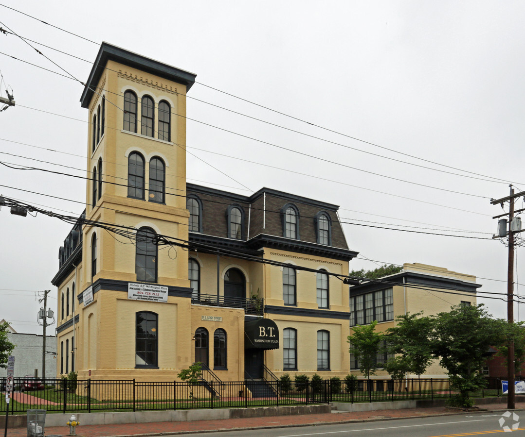 Washington Plaza Apartments - Washington Plaza Apartments