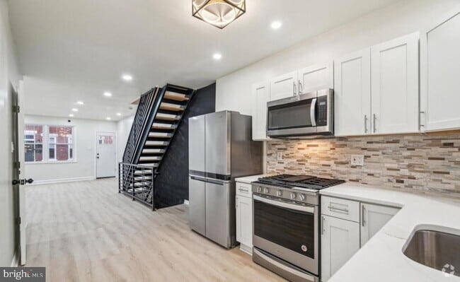 Building Photo - 1726 Dorrance St Rental