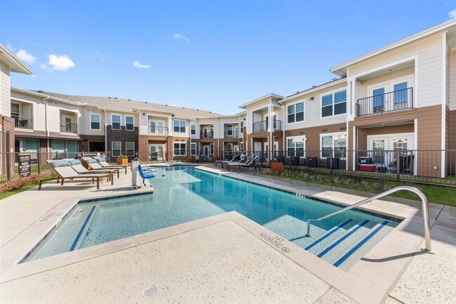 Building Photo - Parmore Plano