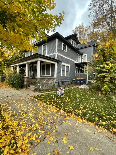 Building Photo - 549 Logan St SE