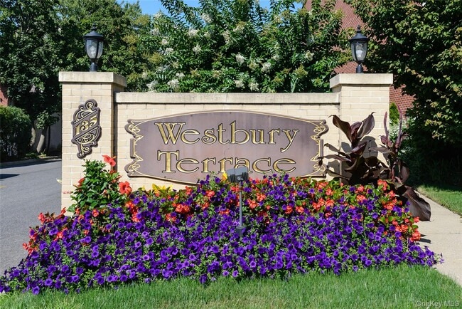 Building Photo - 135 Post Ave