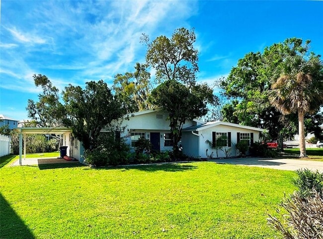 Photo - 812 Bayview Dr Rental