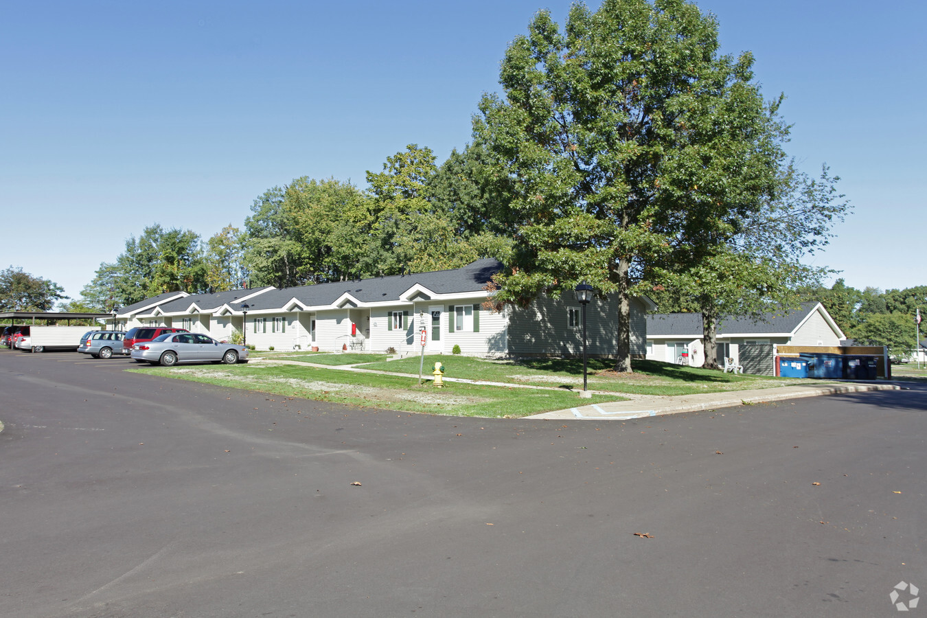 Photo - Hearthside Apartments