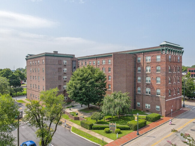 Photo - Yadkin House Apartments