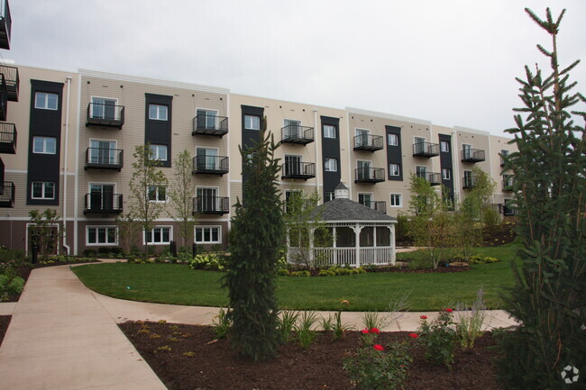 Building Photo - Arbor Place of Lisle Senior Living Rental