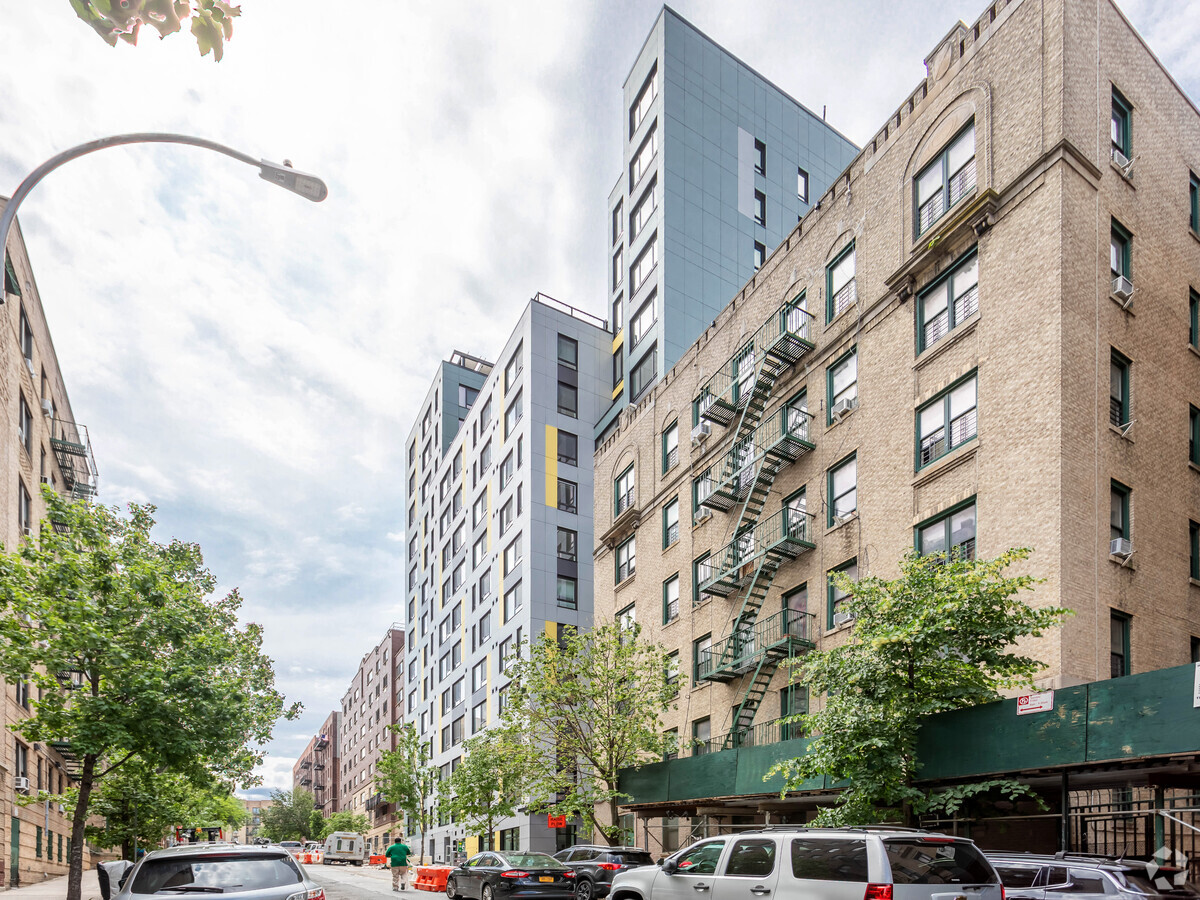 East Clarke Place Senior Residence - East Clarke Place Senior Residence Apartments