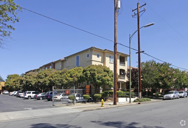 Building Photo - Rose Garden Apartments