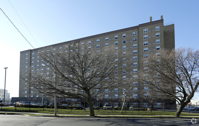 Photo - Phillips Seaview Tower Apartments