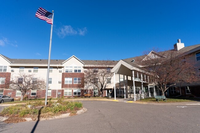 Silver Lake Pointe - Silver Lake Pointe Apartments