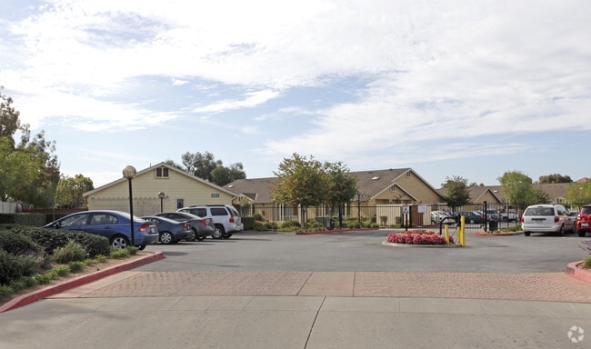Primary Photo - Regency Court Rental