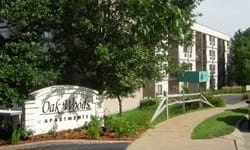 Building Photo - Oak Woods Apartments