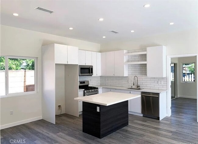Photo - 17217 Kittridge St Rental