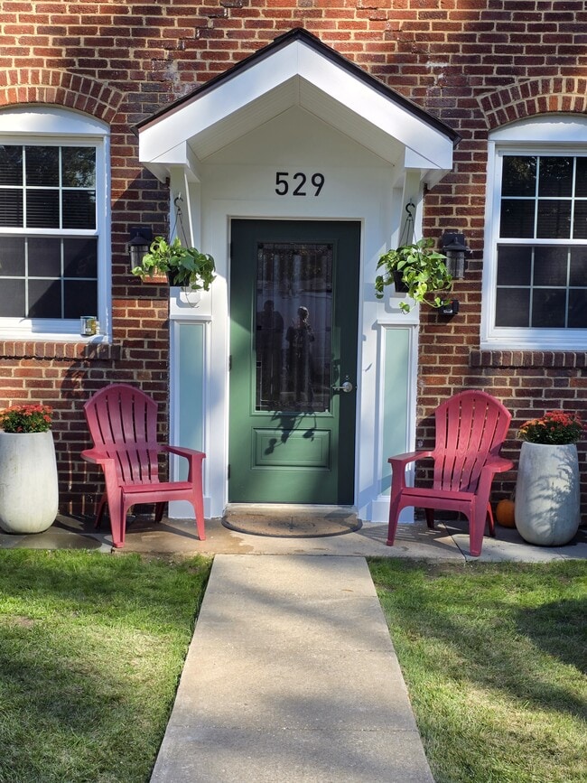 Front door - 529 Dale Drive Apartments