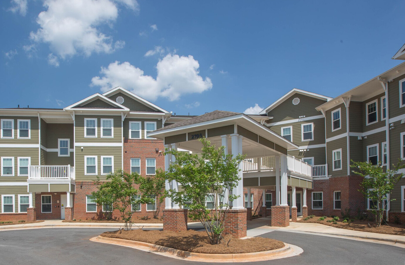 Photo of similar property - Forest Station Apartments