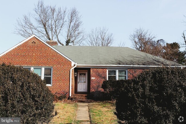 Building Photo - 9101 Sudley Rd Rental
