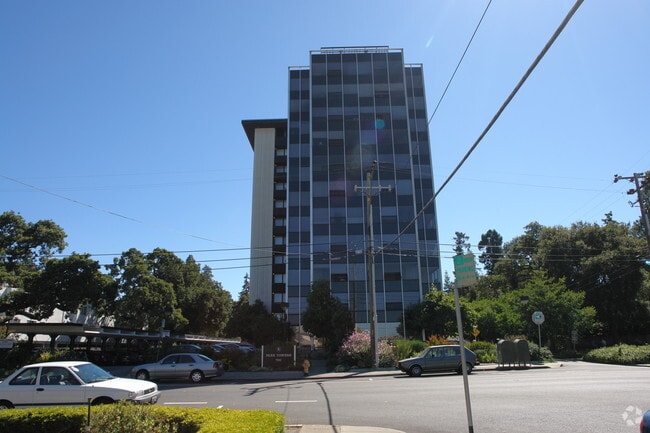 Building Photo - Lesley Towers Rental