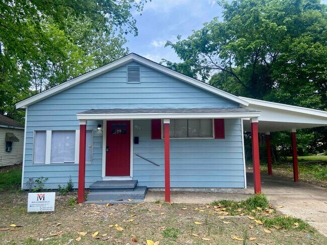 Photo - 128 W Magnolia St Rental