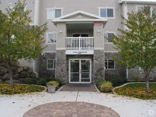 Building Photo - Thorneberry Atrium Rental